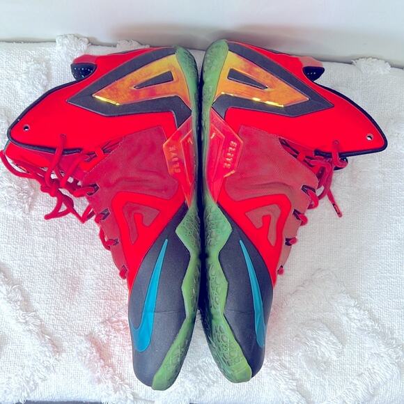 Nike LeBron 11 Elite Basketball Shoes size 13 main image 9